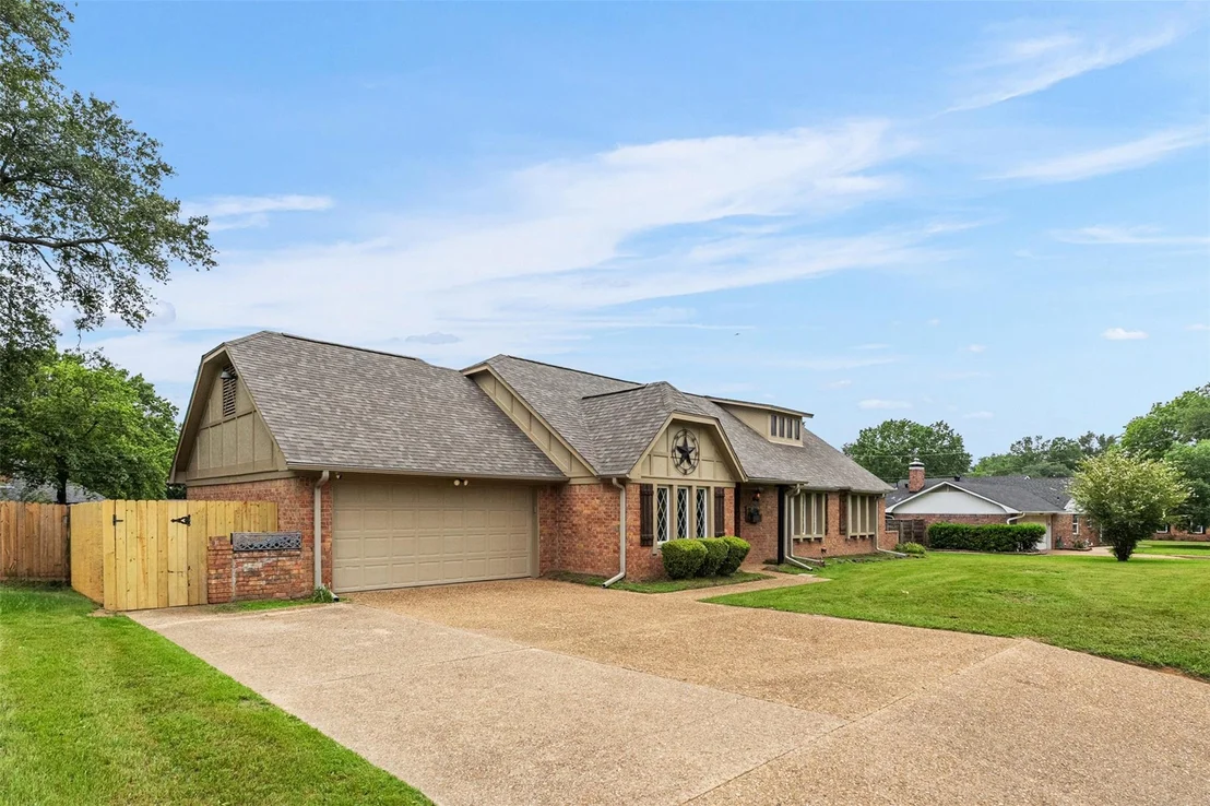 Photo of 1102 Mill Run Road