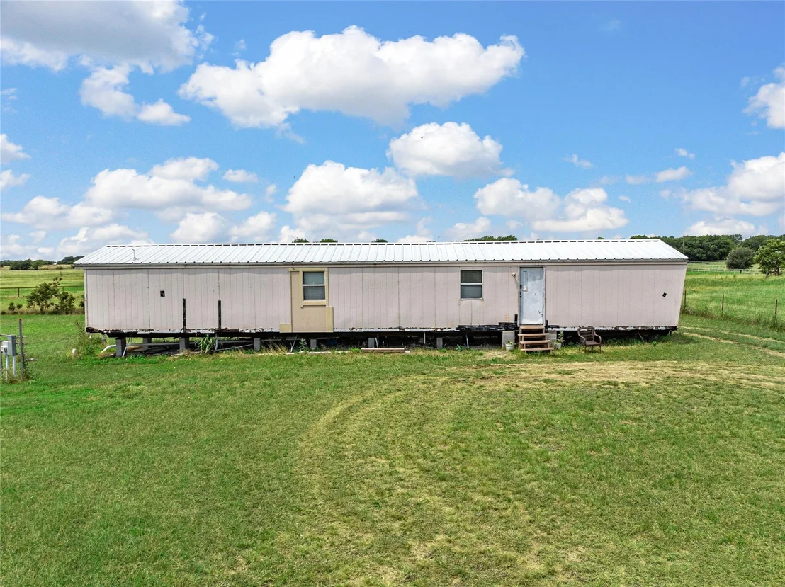 Photo of 5444 OLD LORENA Road
