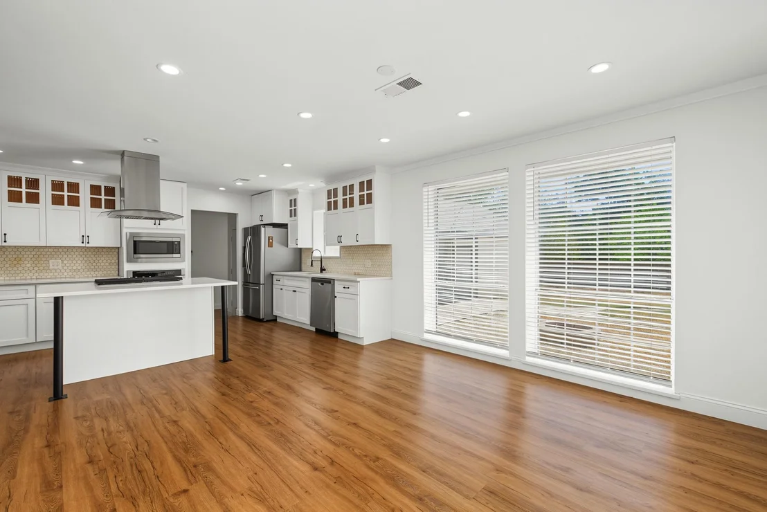 Photo of 3909 Trail Lake Drive