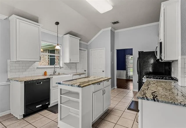 Photo of 110 Chinaberry Trail