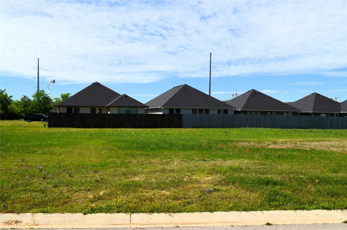 Photo of 305 Preston Road