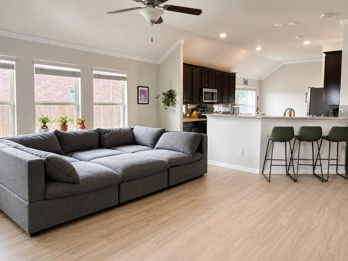 Photo of 347 Chamberlain Drive