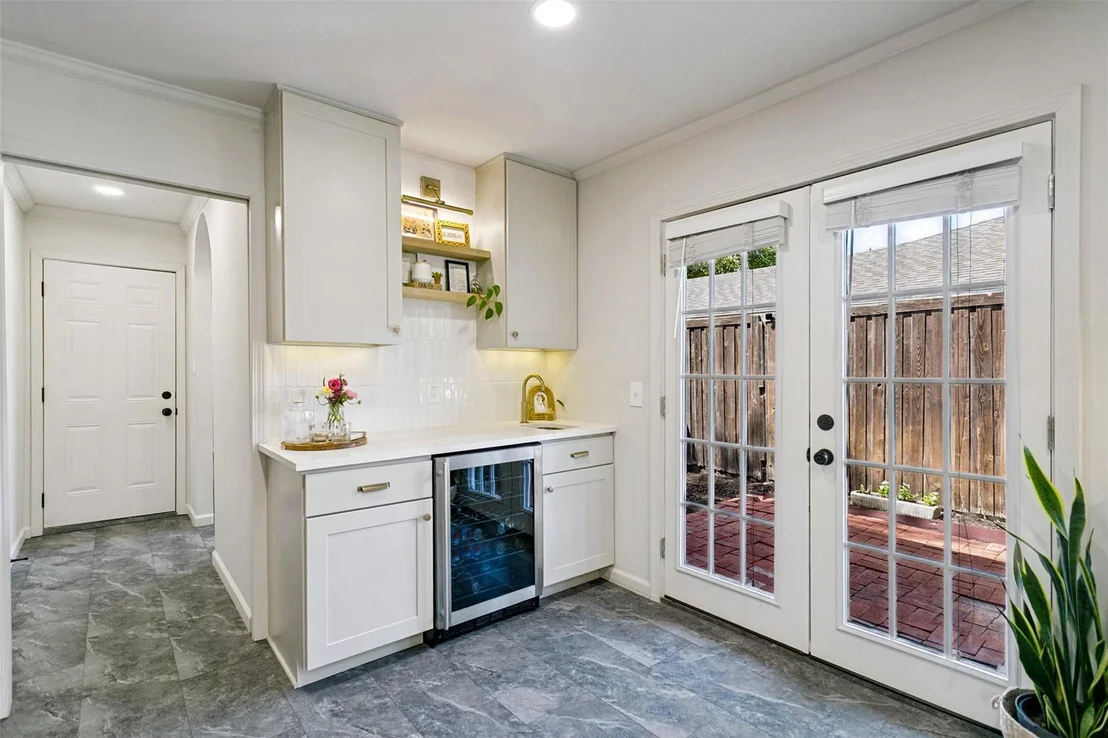 Photo of 2736 Grandview Drive