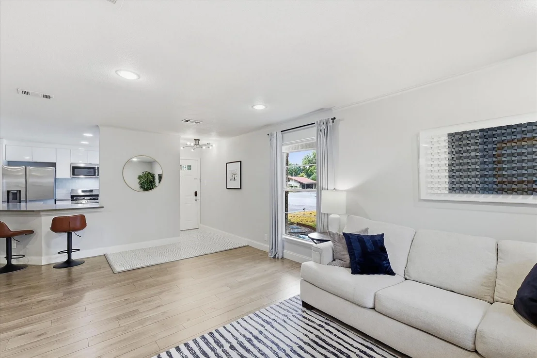 Photo of 306 W Northgate Drive