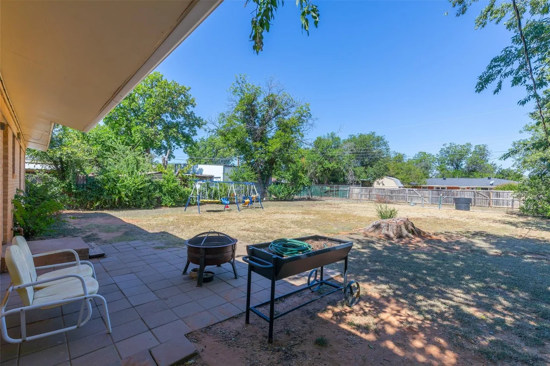 Photo of 2618 Rountree Drive