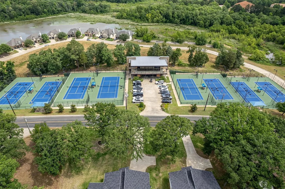 Photo of 2866 J Cupit Court