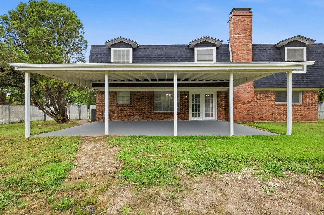 Photo of 300 Leighton Drive