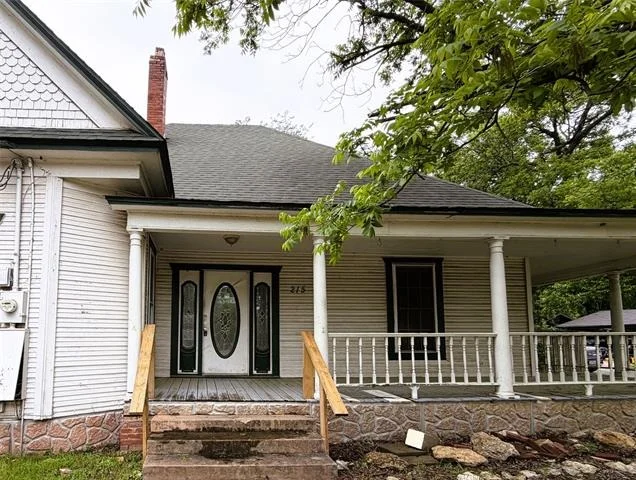 Photo of 215 Heath Street