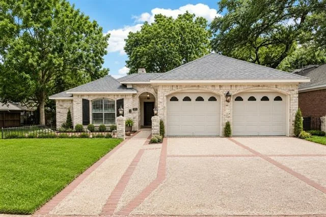 Photo of 3601 Willow Bend Circle