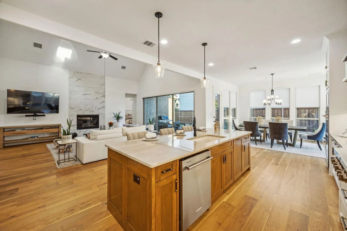 Photo of 8365 Western