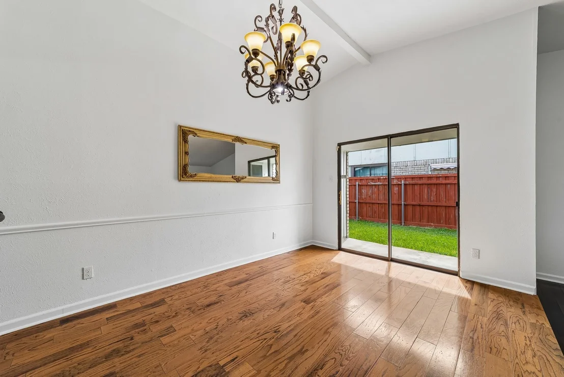 Photo of 10239 Green Ash Road