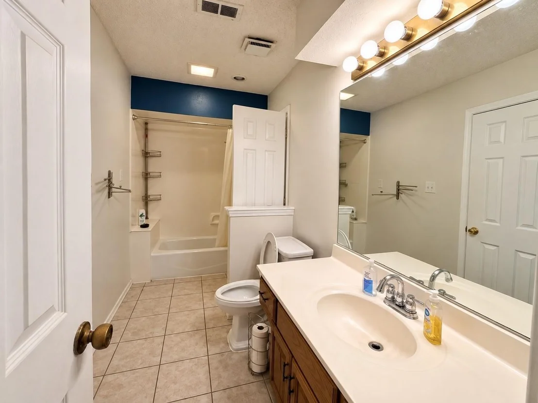 Photo of 1128 Post Oak Lane