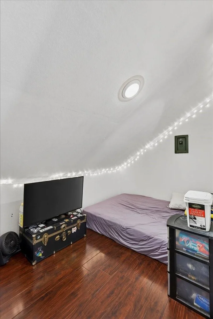 Photo of 1529 Oak Shore Drive