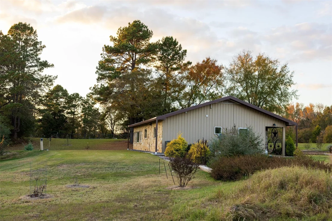 Photo of 640 County Road 4910