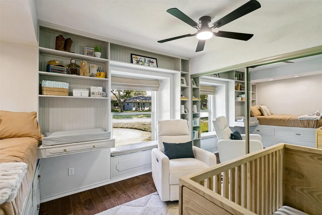 Photo of 2736 Grandview Drive