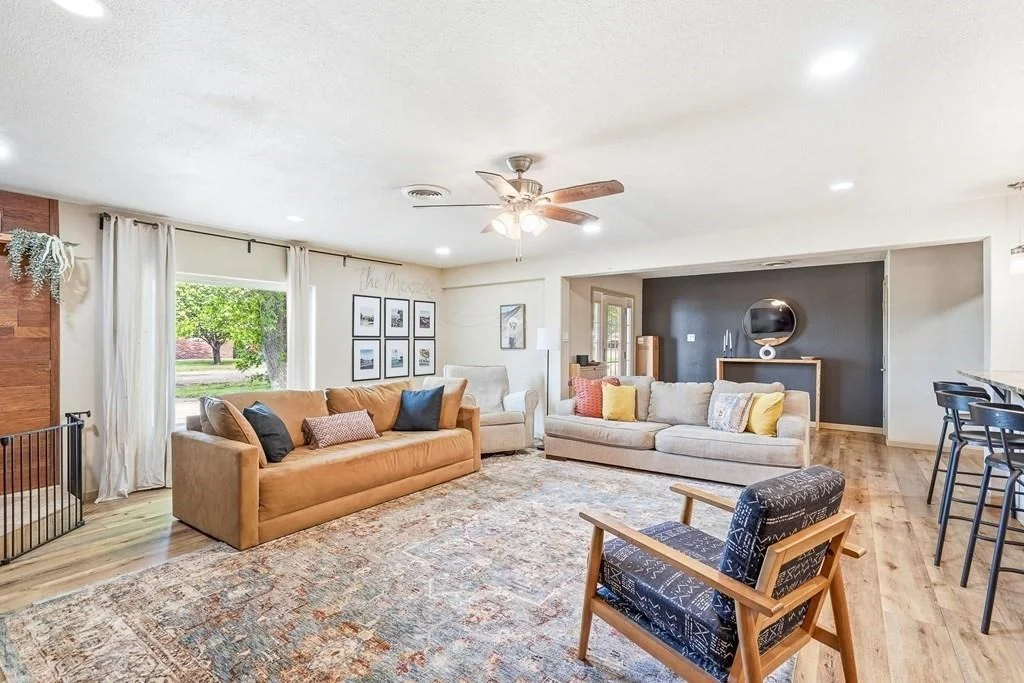 Photo of 1435 Bandera Dr