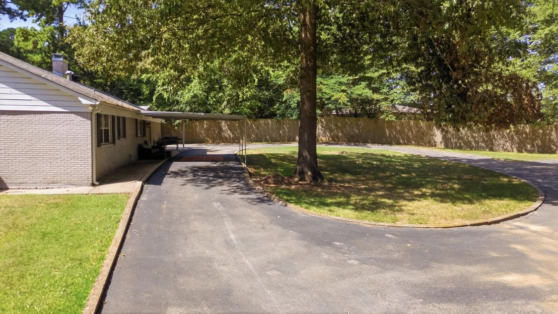 Photo of 1316 Pine Hill Drive