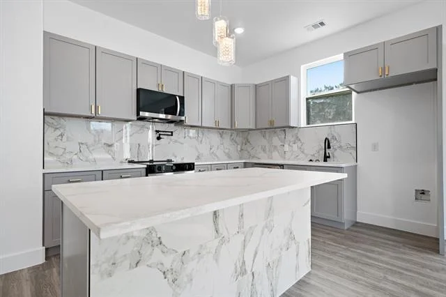 Photo of 7078 Cedar Valley Drive