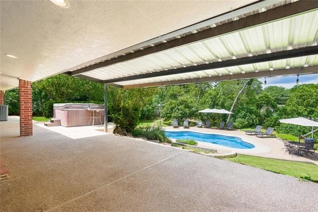 Photo of 2708 Cedar Point Drive