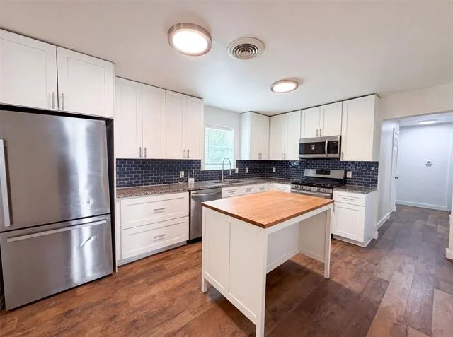 Photo of 832 Central Drive