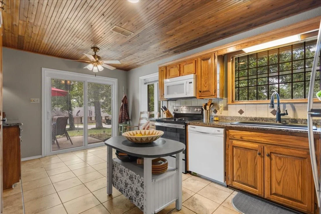 Photo of 241 Hideaway Lane Central