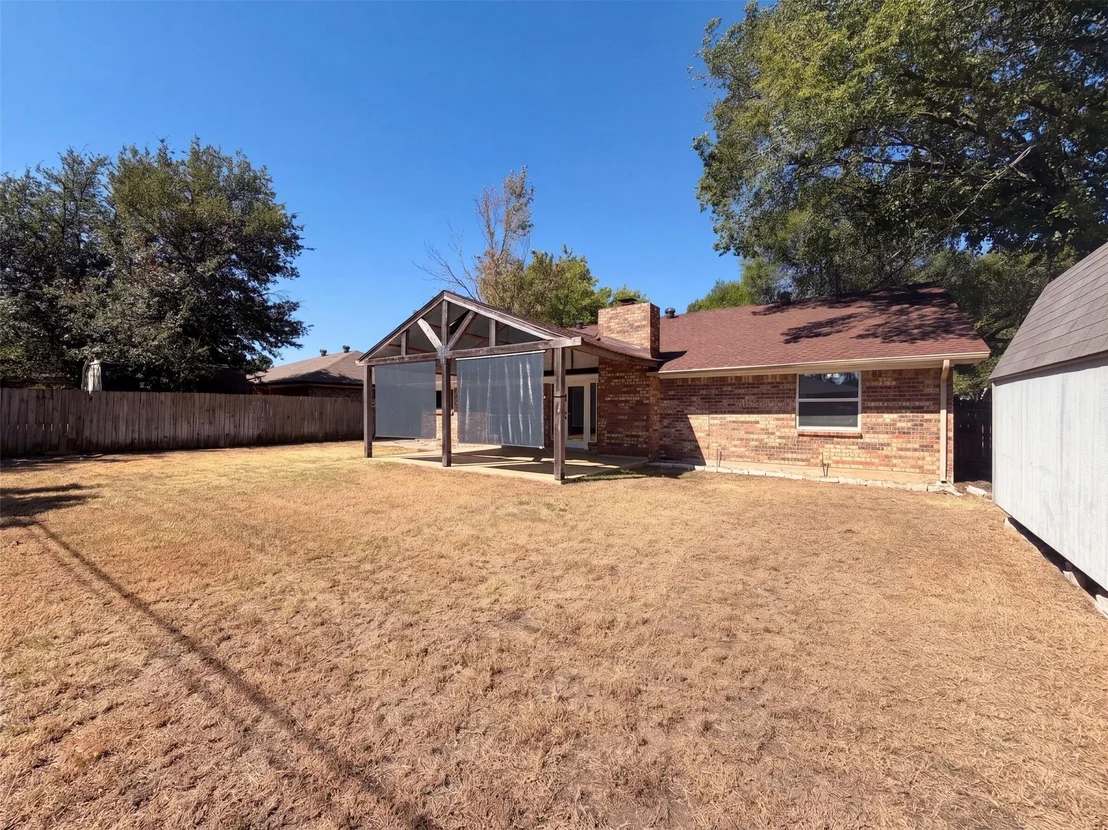 Photo of 1208 Hillcrest Drive