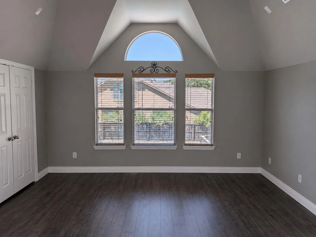 Photo of 2360 Lake Forest Drive