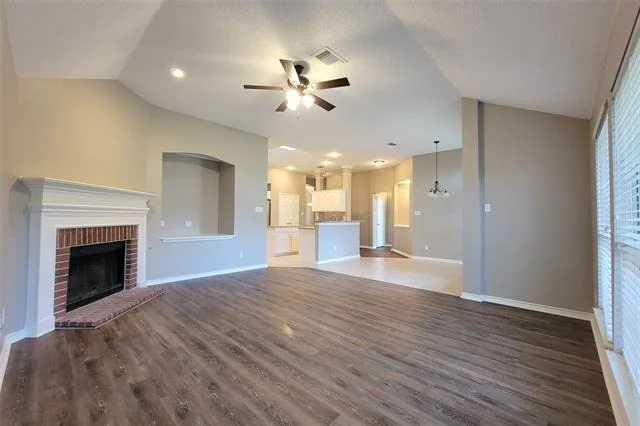 Photo of 1604 Knoll Ridge Circle