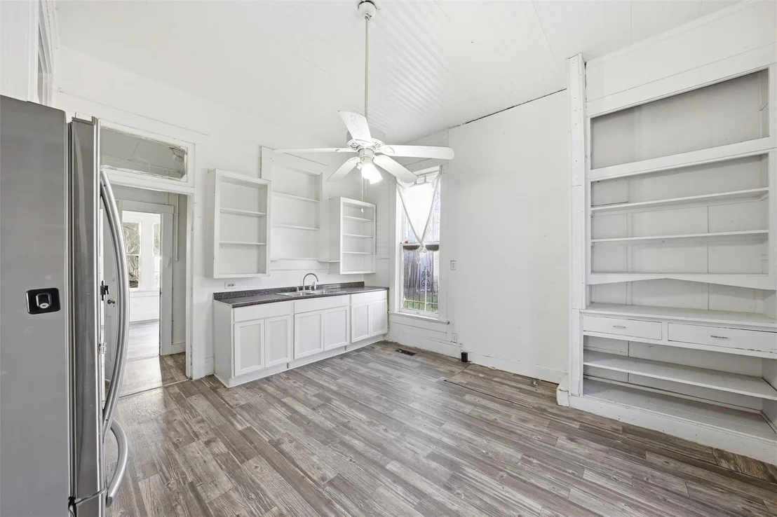 Photo of 1601 Columbus Avenue