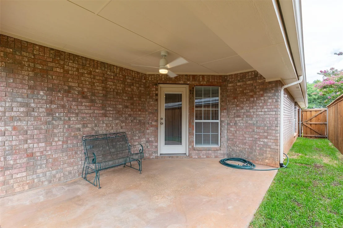 Photo of 3913 Garden Grove Lane