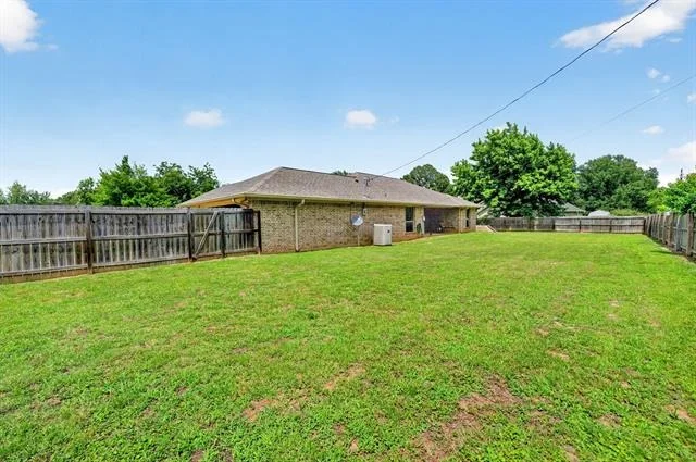 Photo of 220 Ebony Place