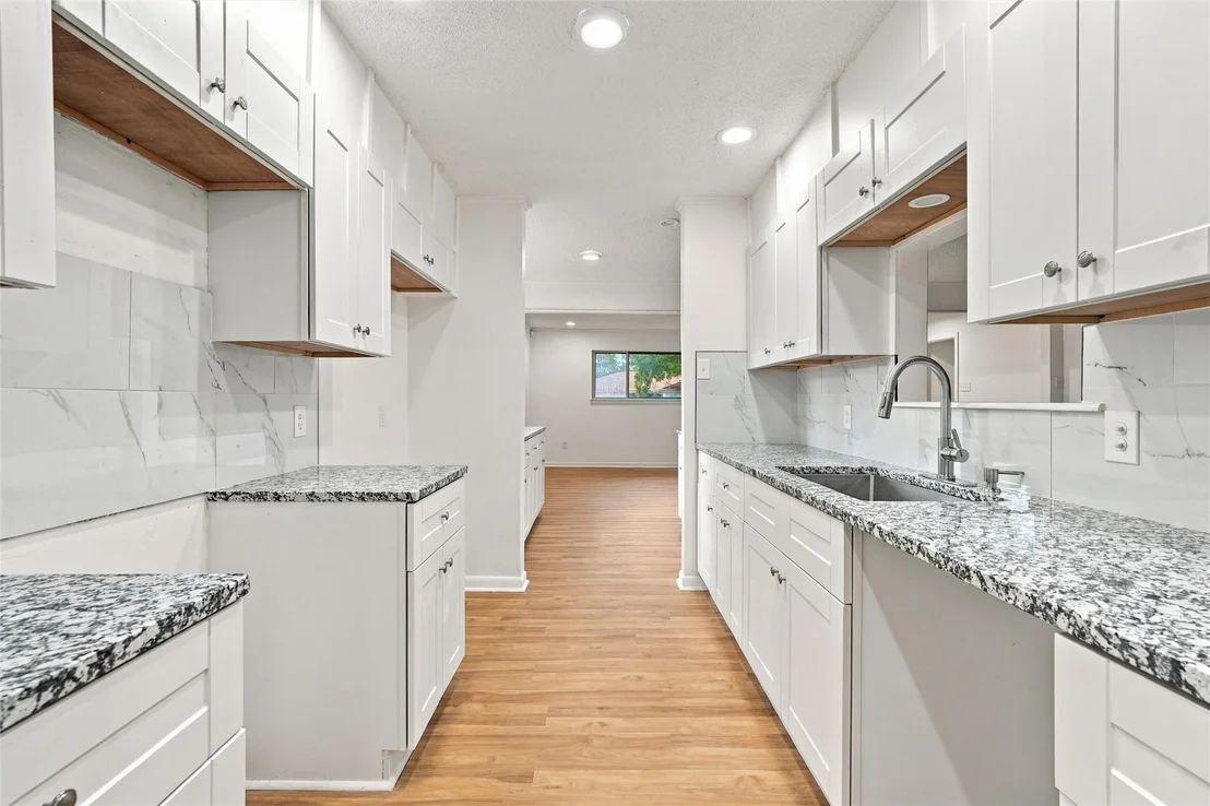 Photo of 1720 Mountainview Drive