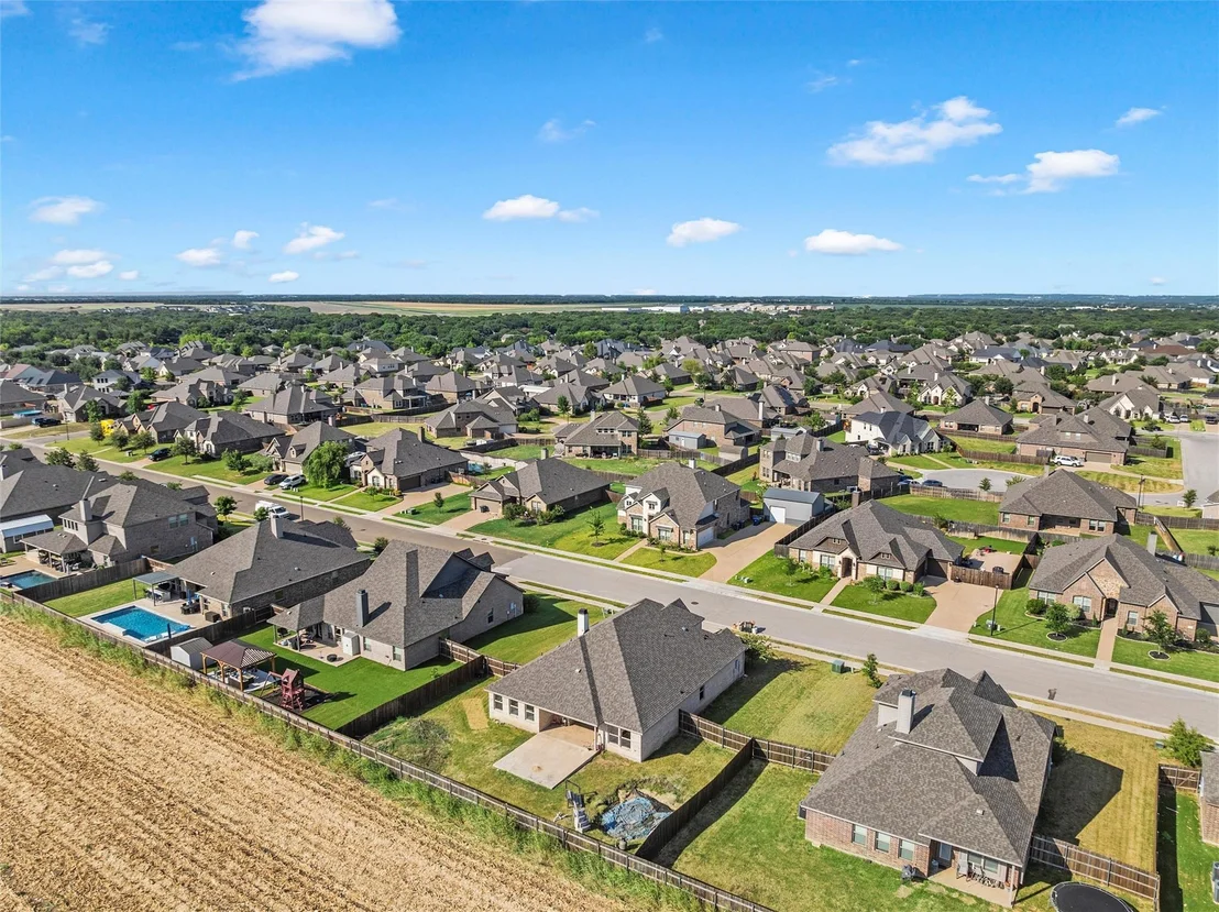 Photo of 336 Oak Meadow Trail