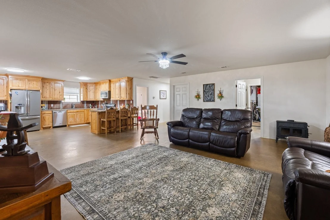 Photo of 685 County Road 1102