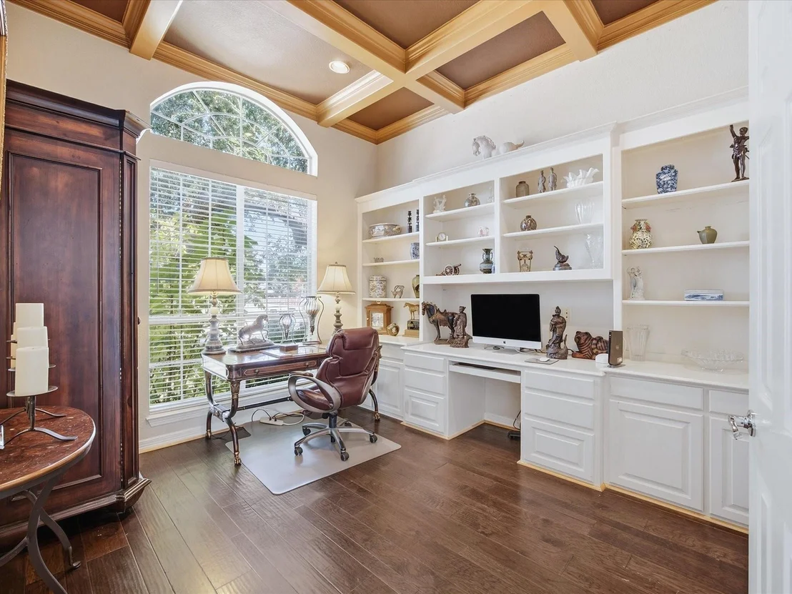 Photo of 6400 Bermuda Dunes Drive
