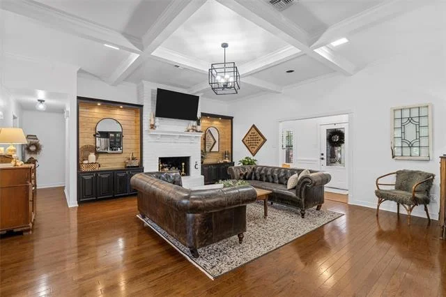 Photo of 3000 Chimney Hill Drive