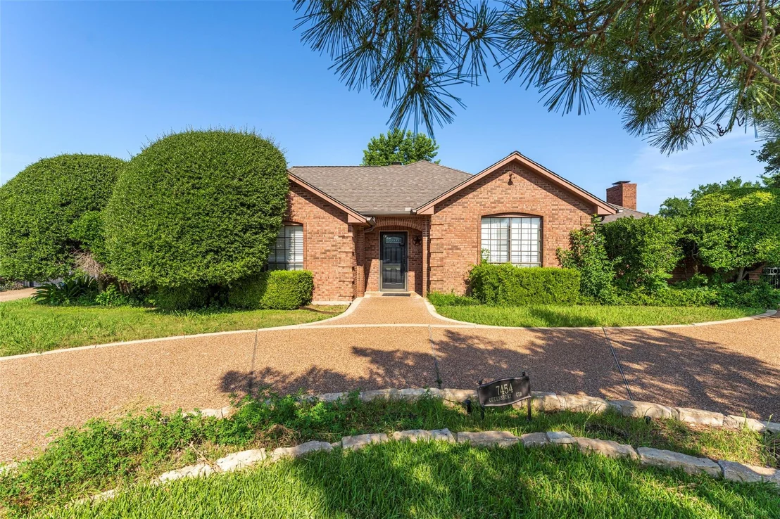Photo of 7454 Queensbury Circle