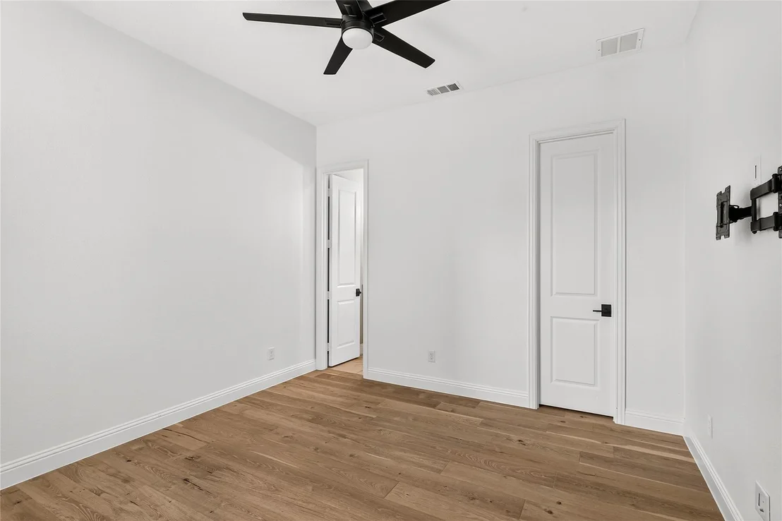 Photo of 1581 Turnberry Drive