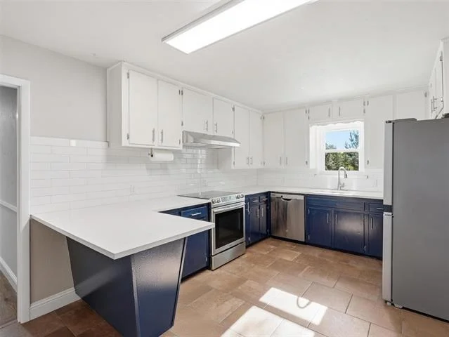 Photo of 825 Lee Drive