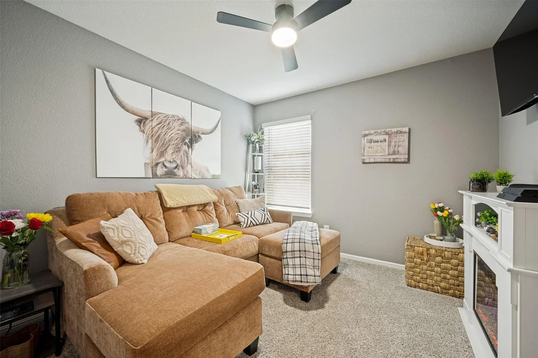 Photo of 5529 Legends Way