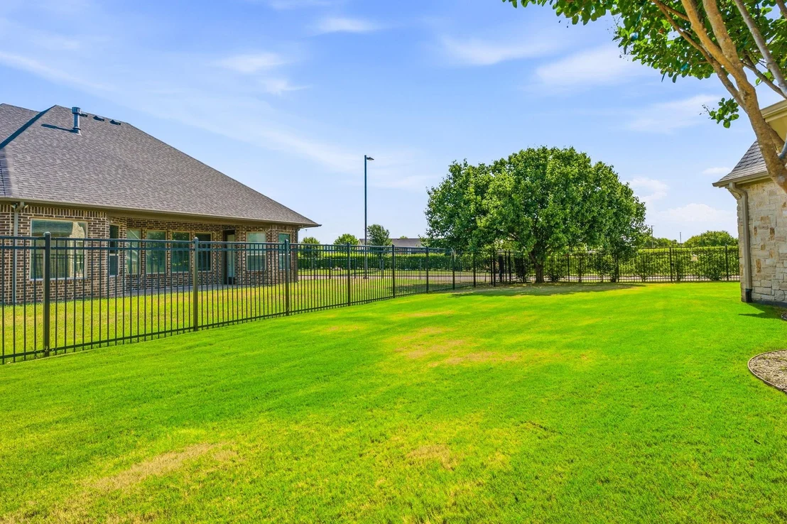 Photo of 2414 Vineyard Drive