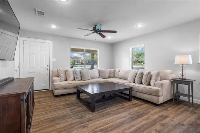 Photo of 316 W 3rd Street