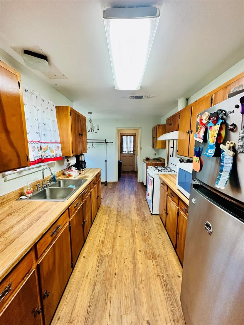Photo of 409 3rd Street