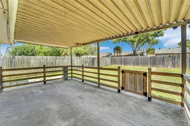 Photo of 225 Rockcrest Drive