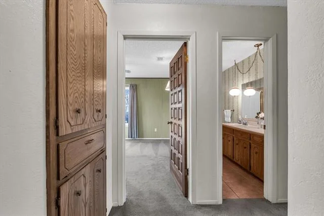Photo of 805 Evelyn Drive