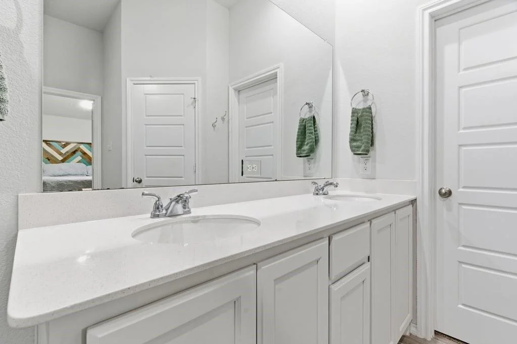 Photo of 437 Falcon Way
