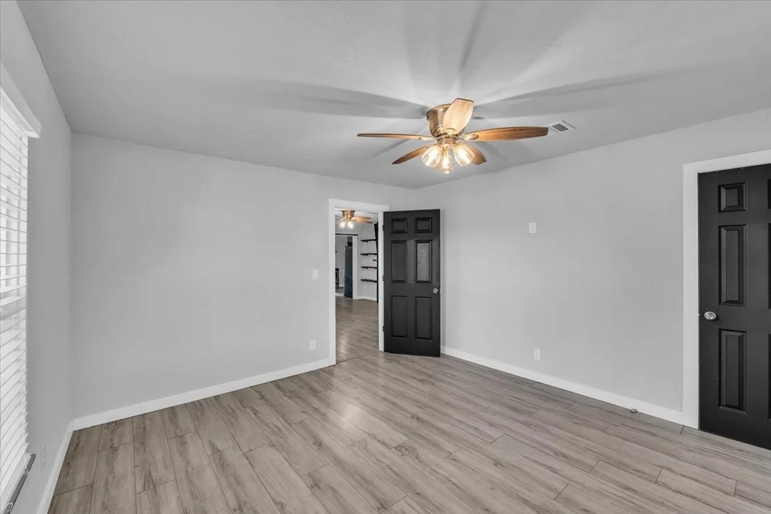 Photo of 211 W Stegall Drive