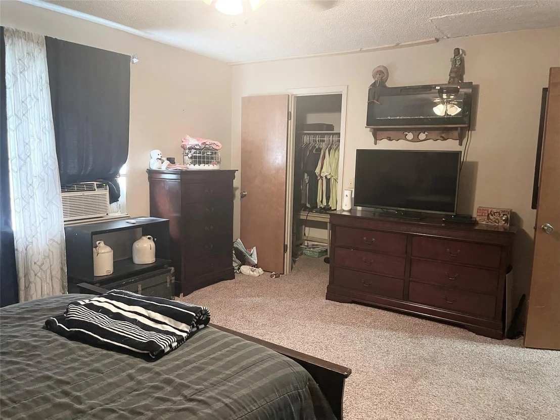 Photo of 140 S Comanche Drive