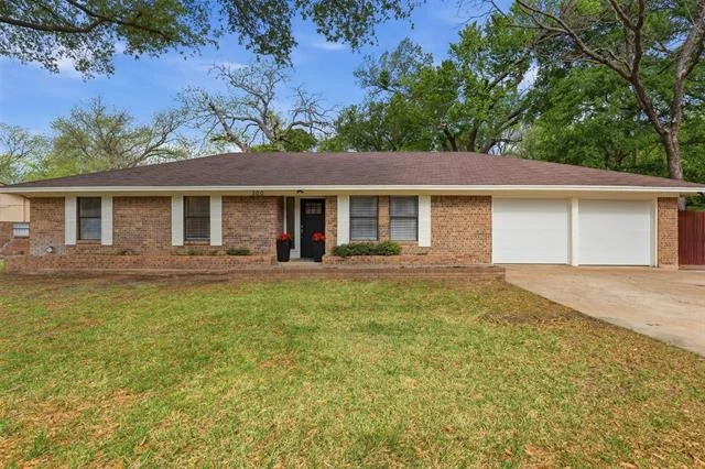 Photo of 300 Hidden Valley Drive