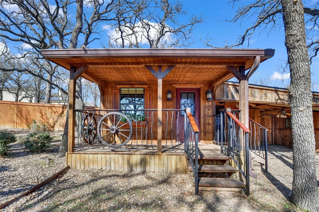 Photo of 116 McClintock Court